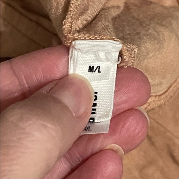 JOAH BROWN Peach Spaghetti Cable Strap Crop Top Ruched Lines Sz Medium / Large - Picture 8 of 11